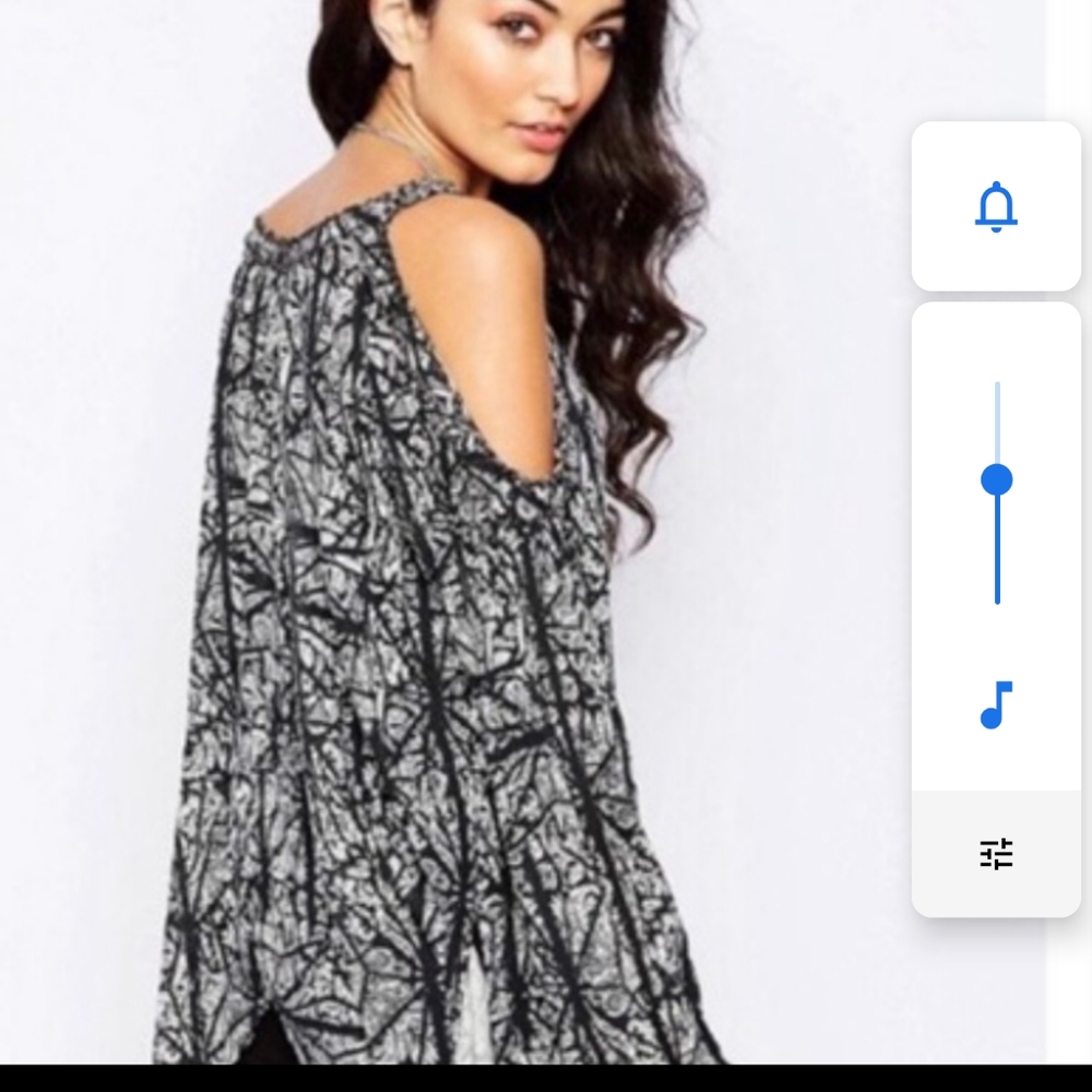 Free People boho cold shoulder top xs - Picture 2 of 5